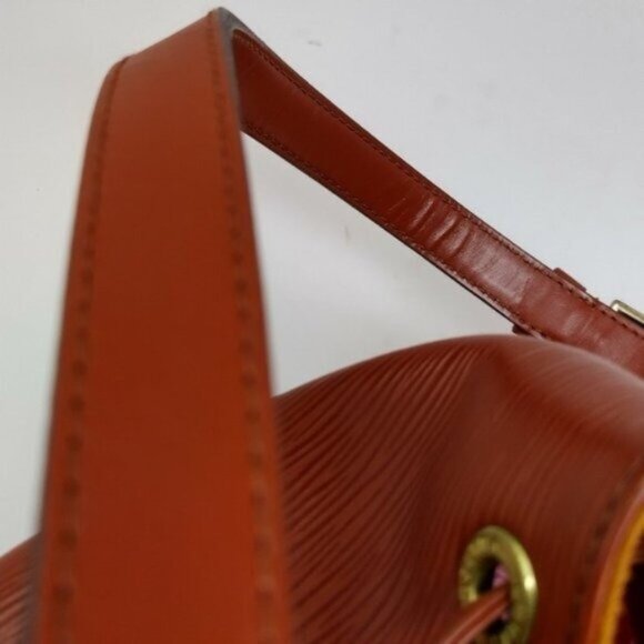 Louis Vuitton Epi Noe Leather Bucket Bag - Picture 13 of 16
